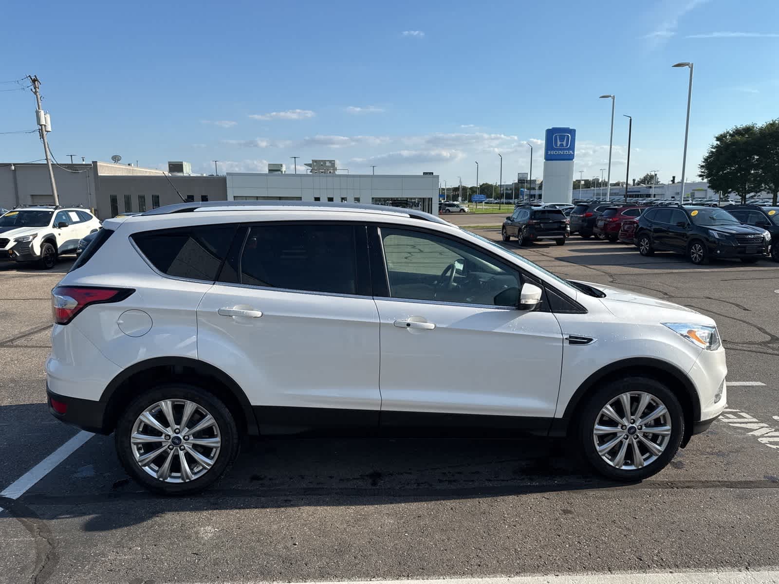 Thumbnail: 2018 Ford Escape - 9