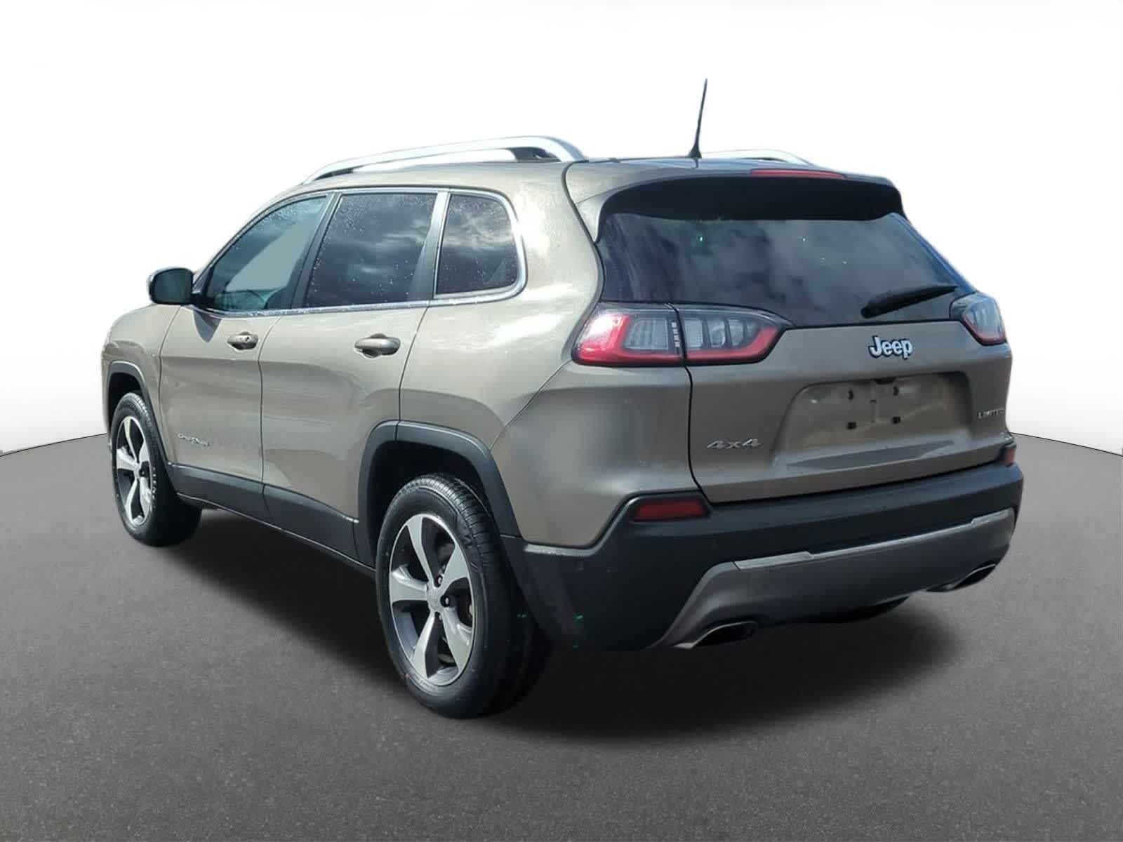 Thumbnail: 2021 Jeep Cherokee - 4