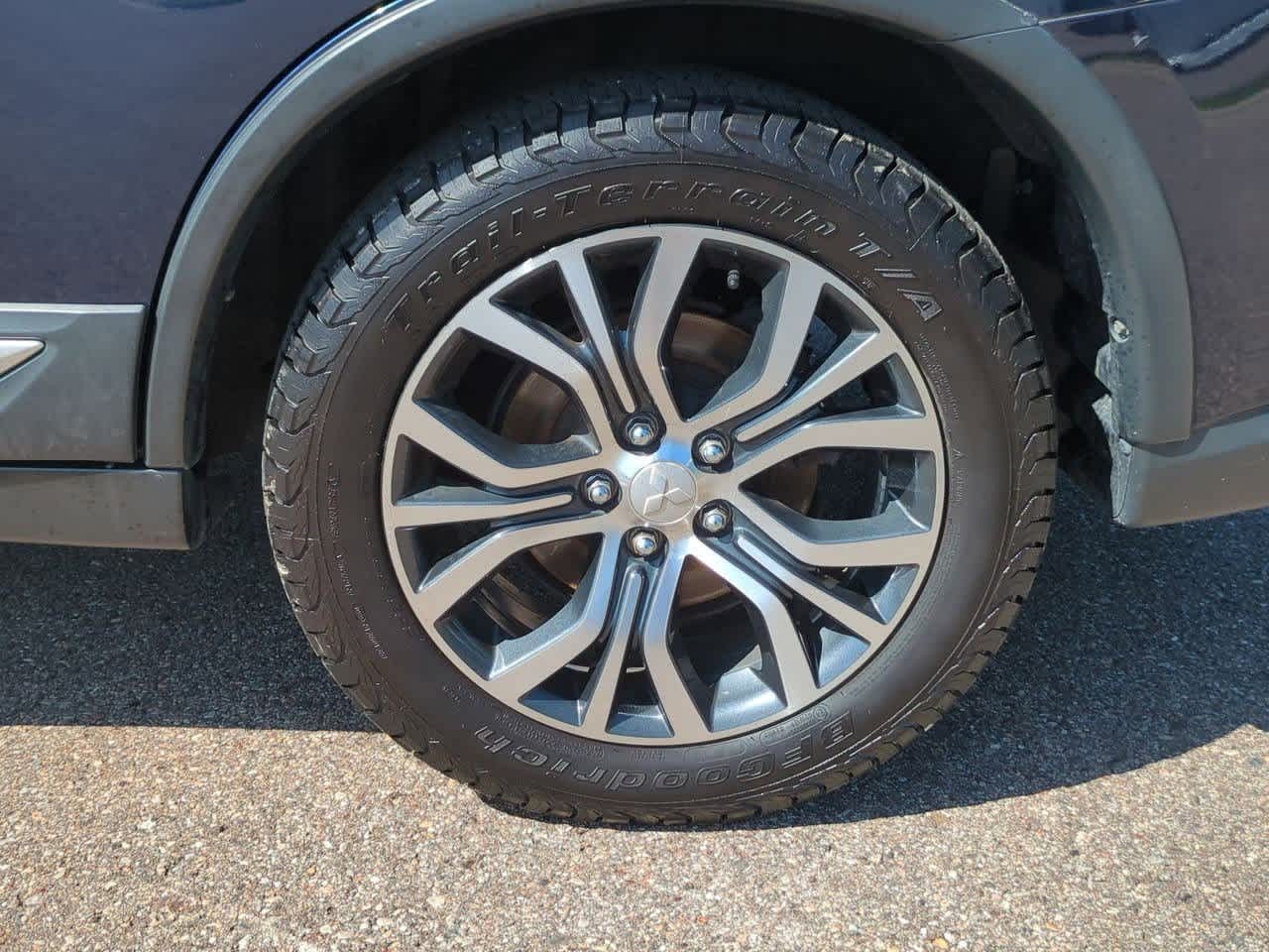 Thumbnail: 2018 Mitsubishi Outlander - 12
