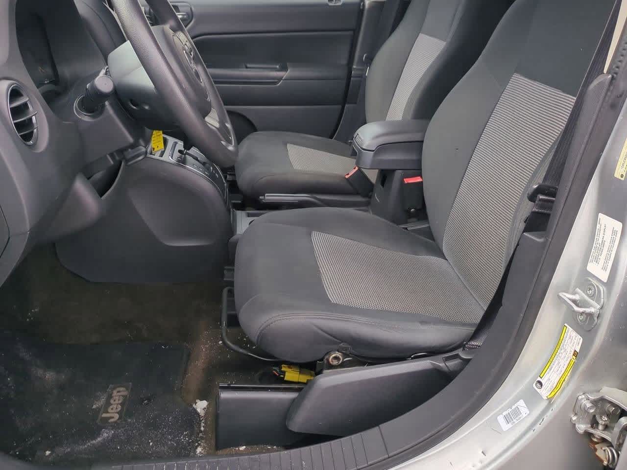 Thumbnail: 2014 Jeep Compass - 15