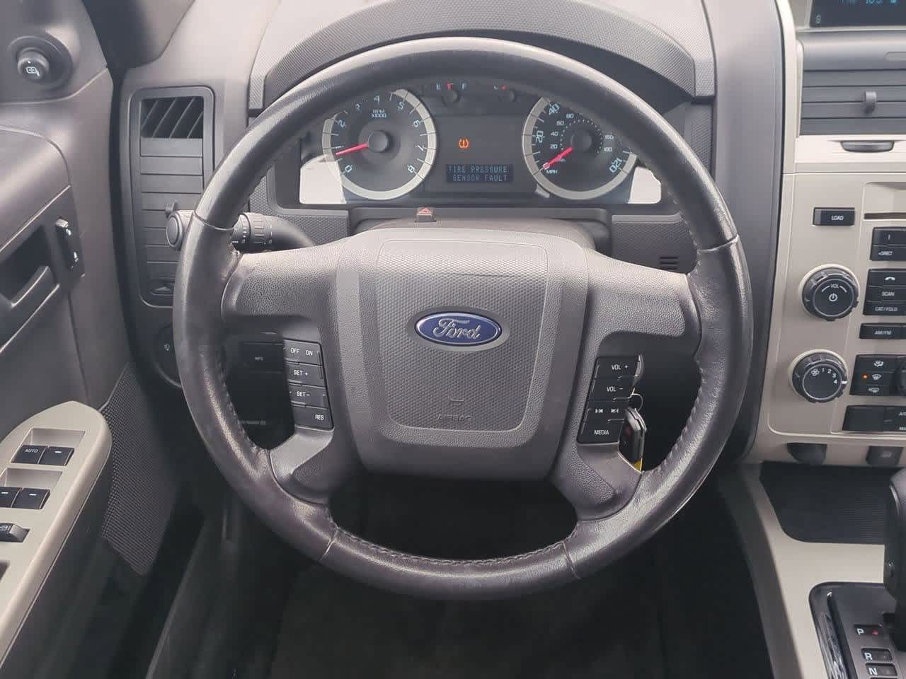 Thumbnail: 2011 Ford Escape - 22