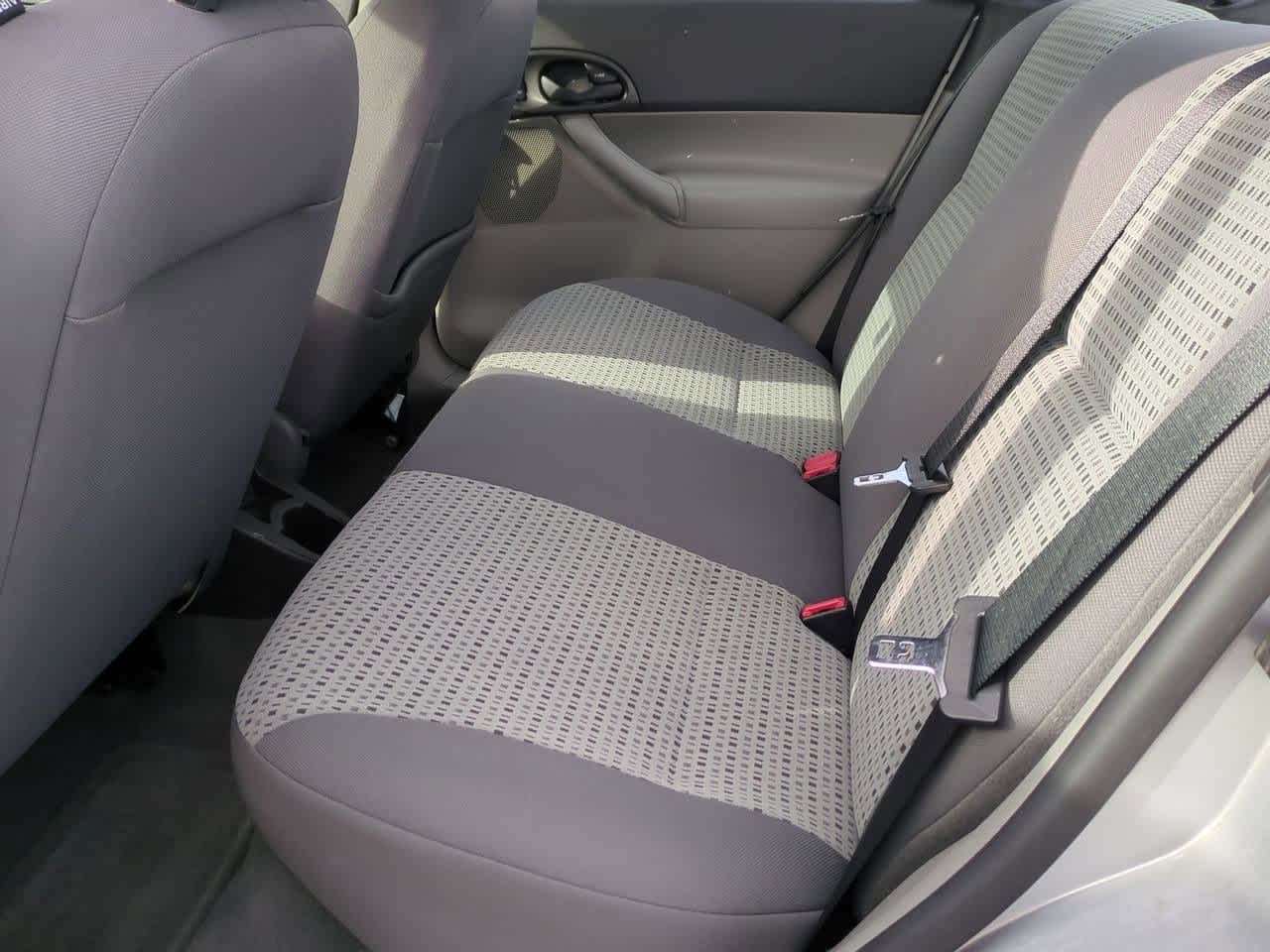 Thumbnail: 2007 Ford Focus - 18