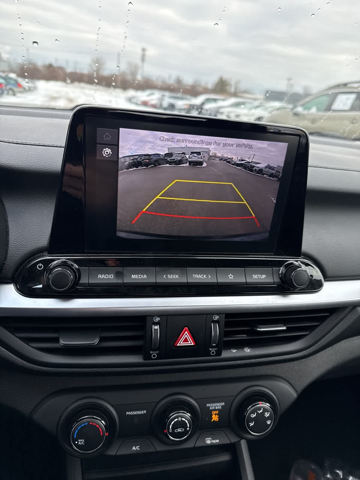 Thumbnail: 2022 Kia Forte - 19