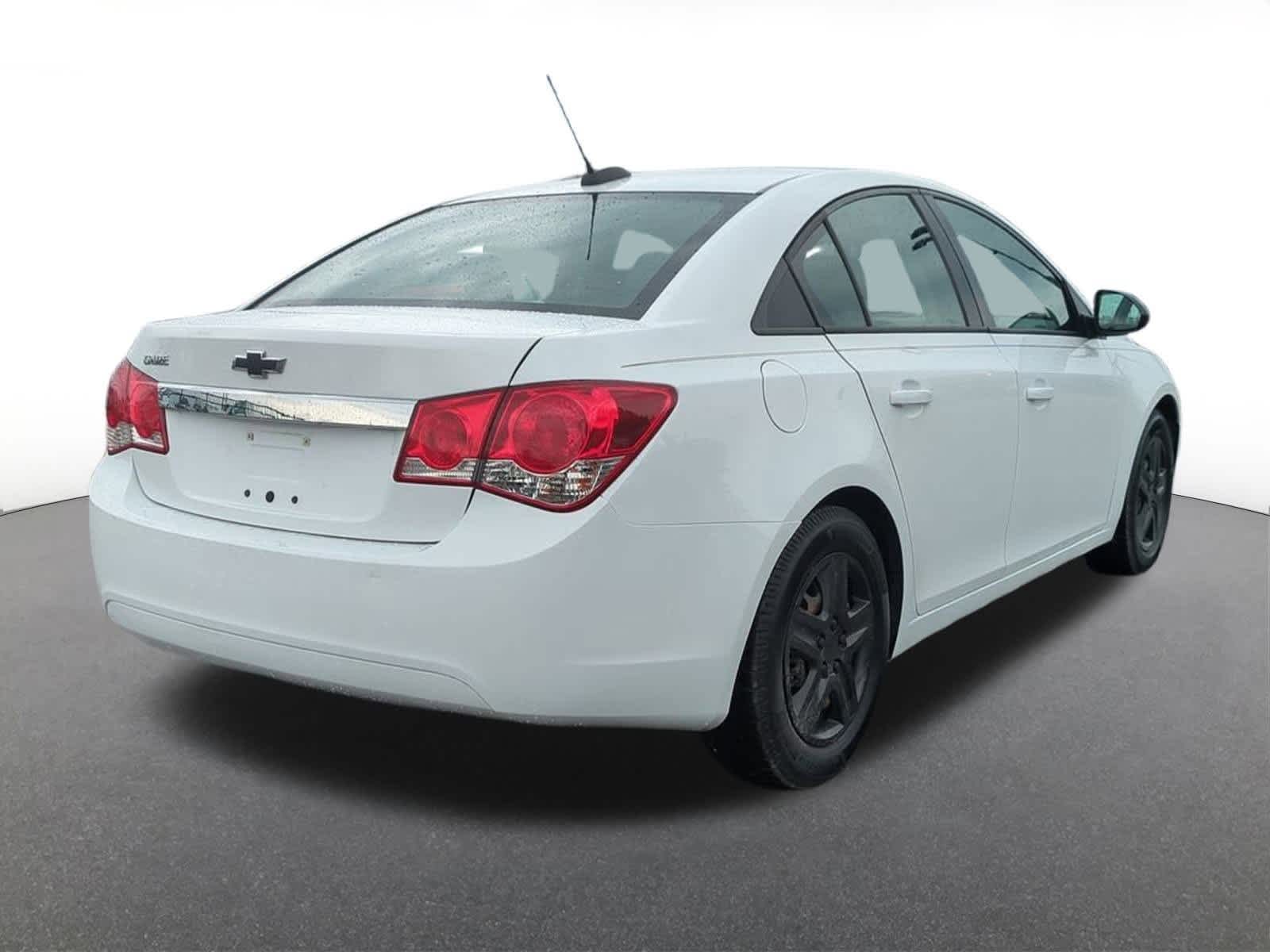 Thumbnail: 2016 Chevrolet Cruze - 6