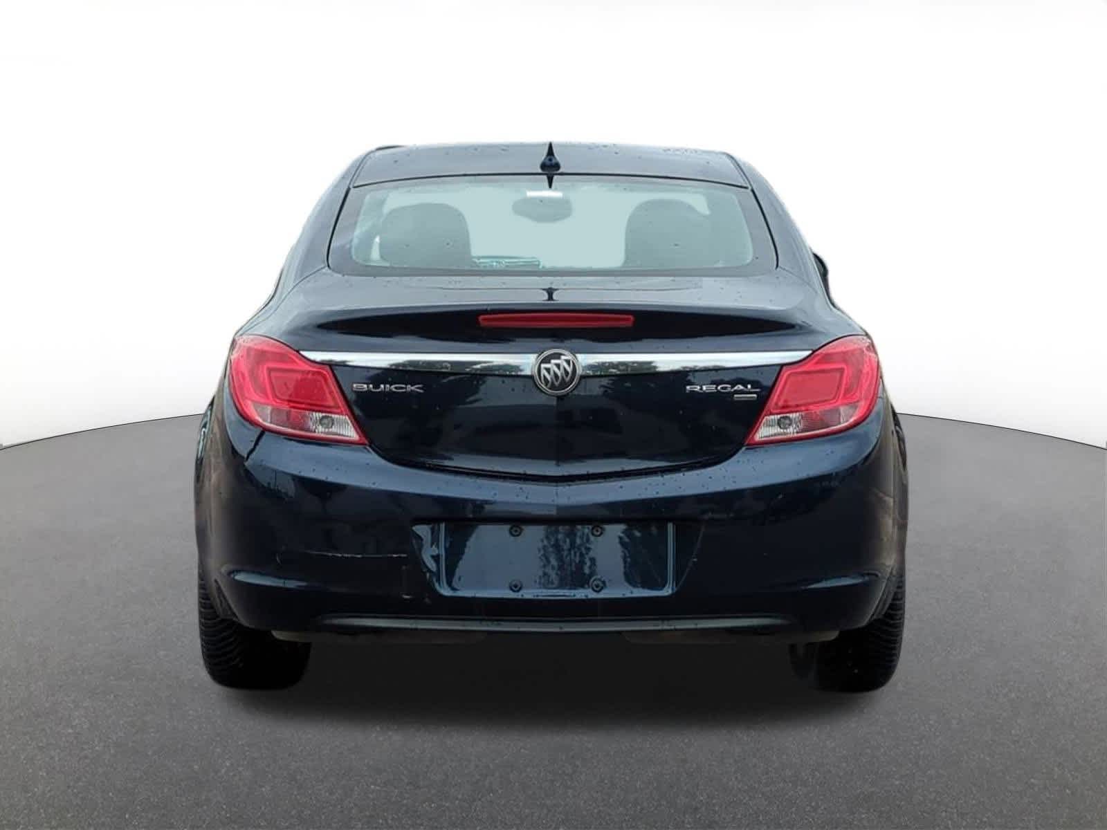 Thumbnail: 2011 Buick Regal - 5