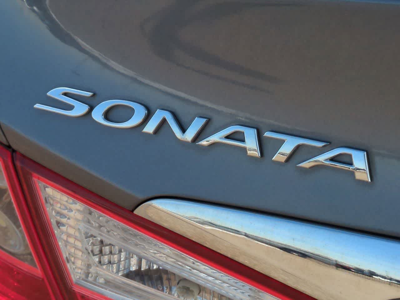 Thumbnail: 2014 Hyundai Sonata - 12