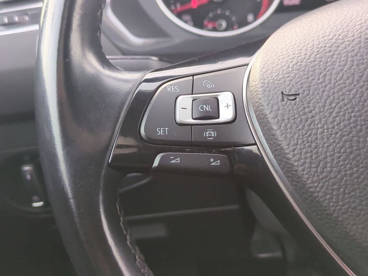 Thumbnail: 2019 Volkswagen Tiguan - 24