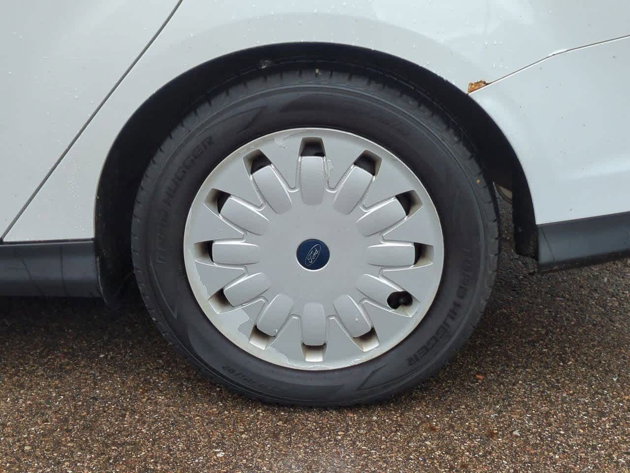 Thumbnail: 2014 Ford Focus - 12