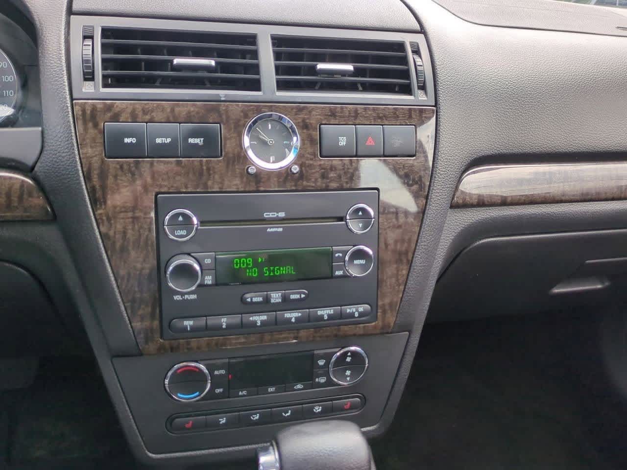 2009 Mercury Milan Premier 27