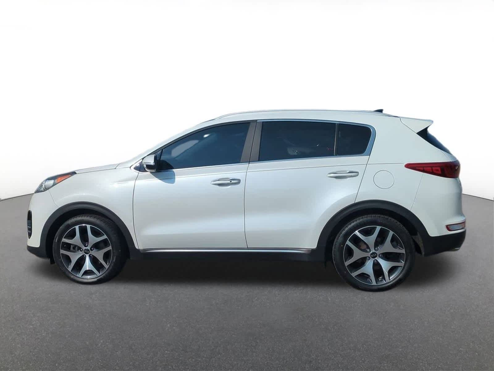 Thumbnail: 2017 Kia Sportage - 3