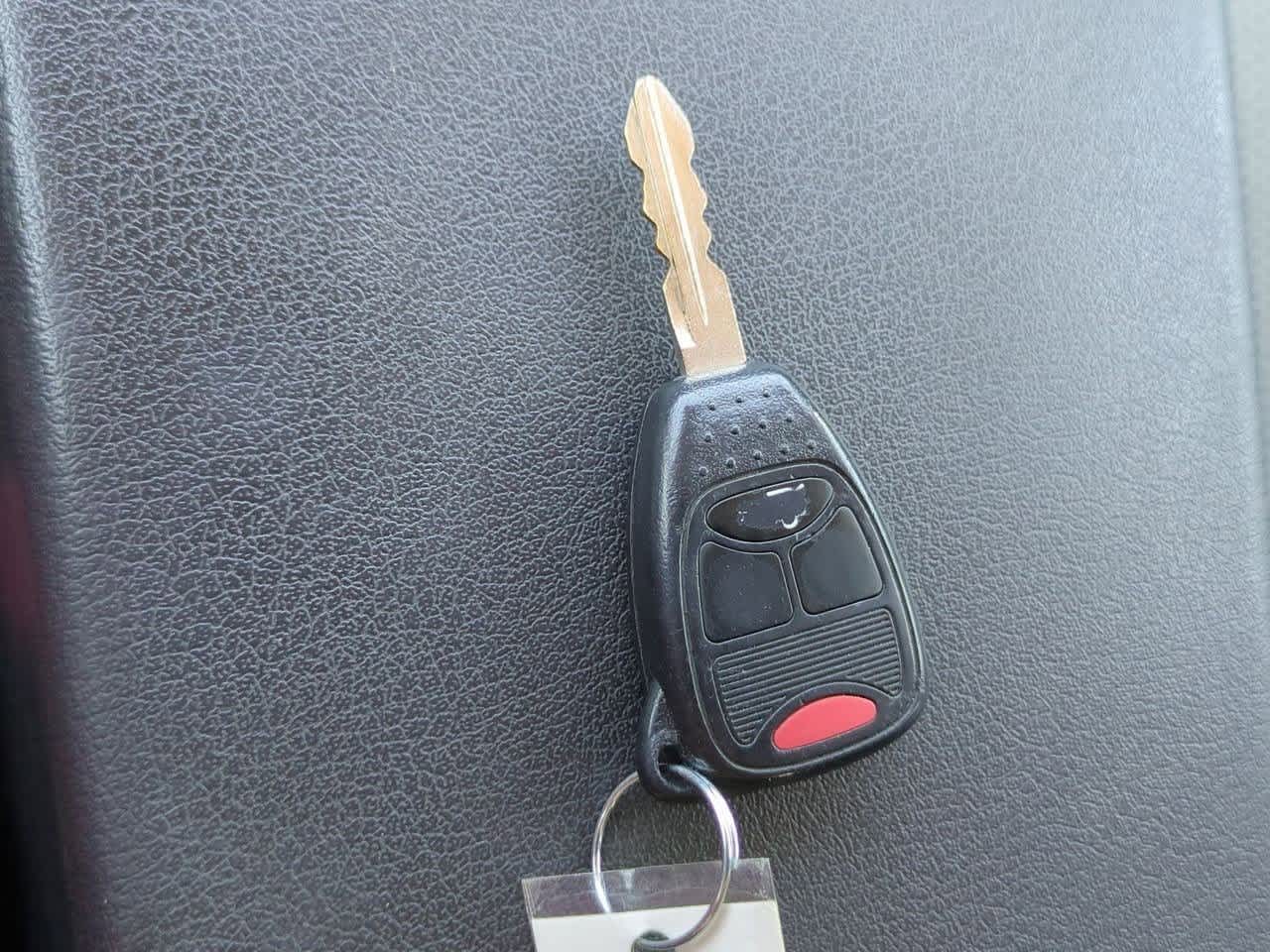 Thumbnail: 2010 Jeep Liberty - 31