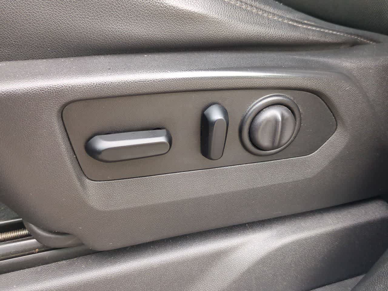 2021 GMC Sierra 1500 SLT - Photo 16