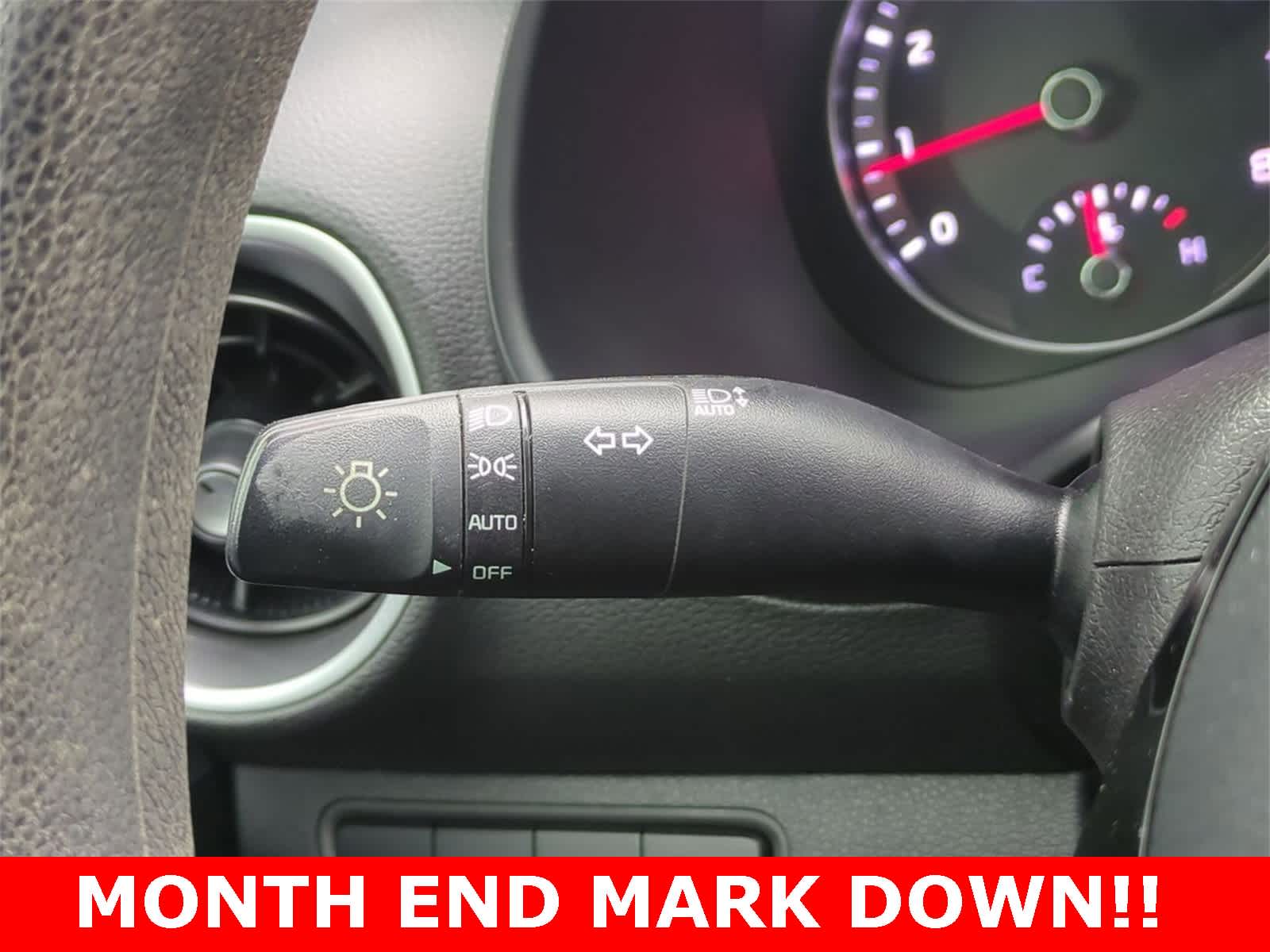 Thumbnail: 2022 Kia Forte - 24