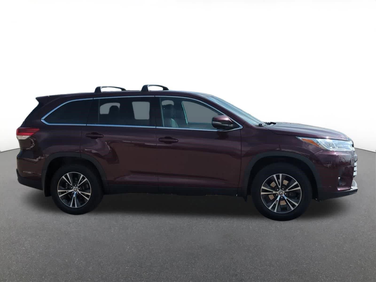 Thumbnail: 2019 Toyota Highlander - 6