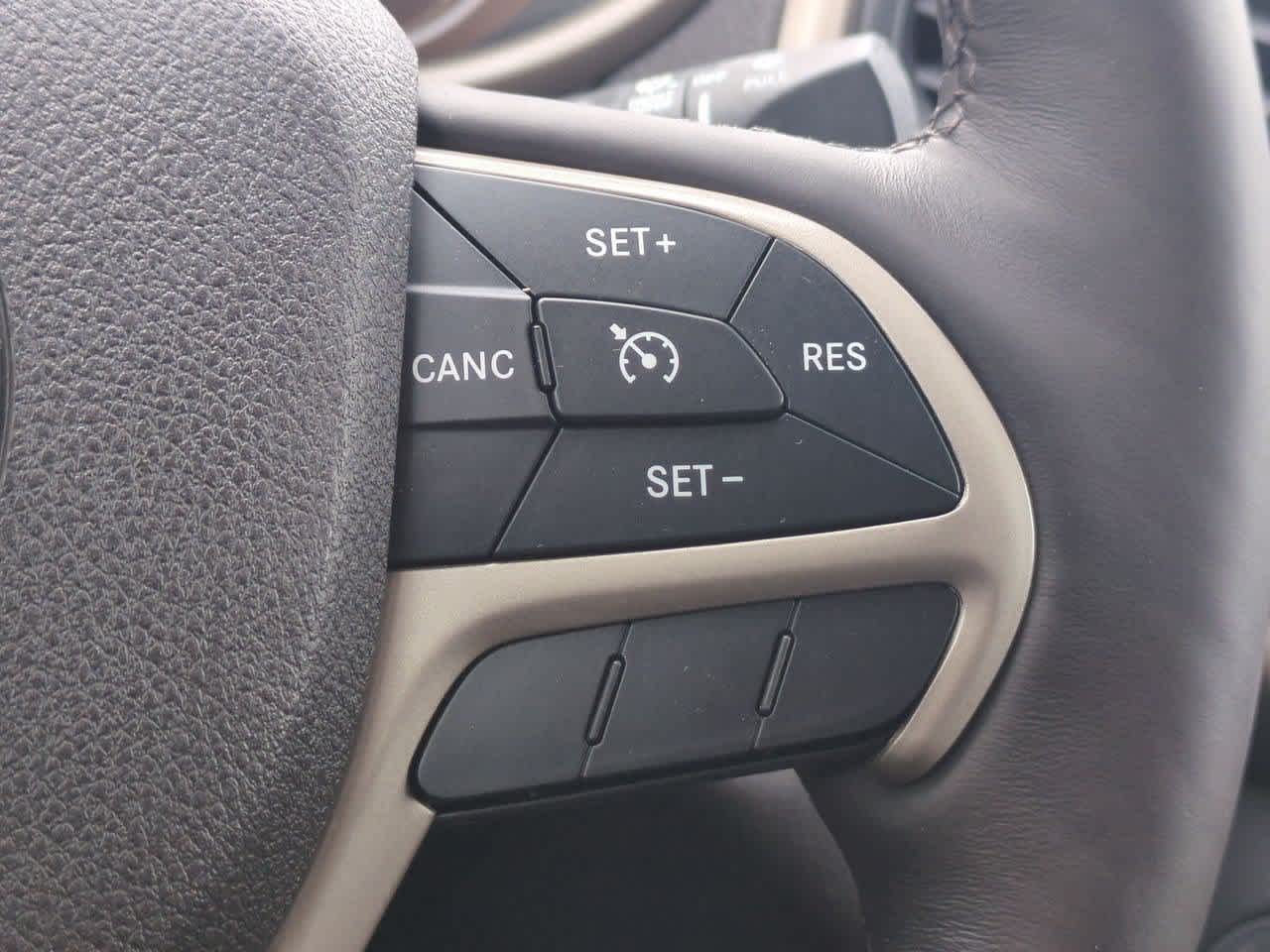 2015 Jeep Cherokee Trailhawk - Photo 24