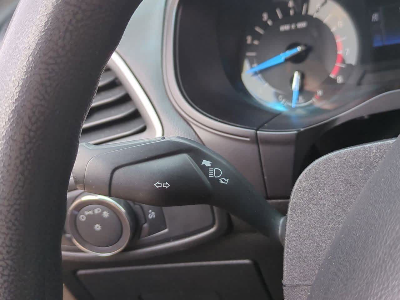Thumbnail: 2016 Ford Edge - 24