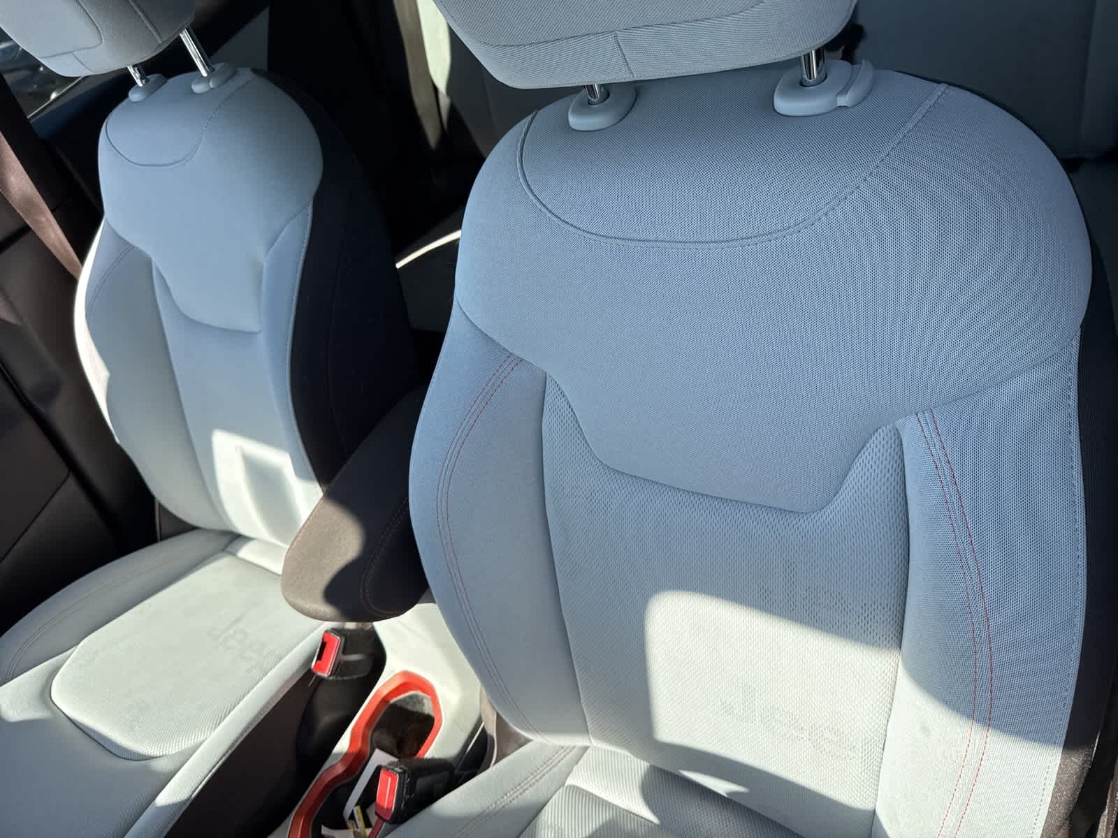 Thumbnail: 2016 Jeep Renegade - 15