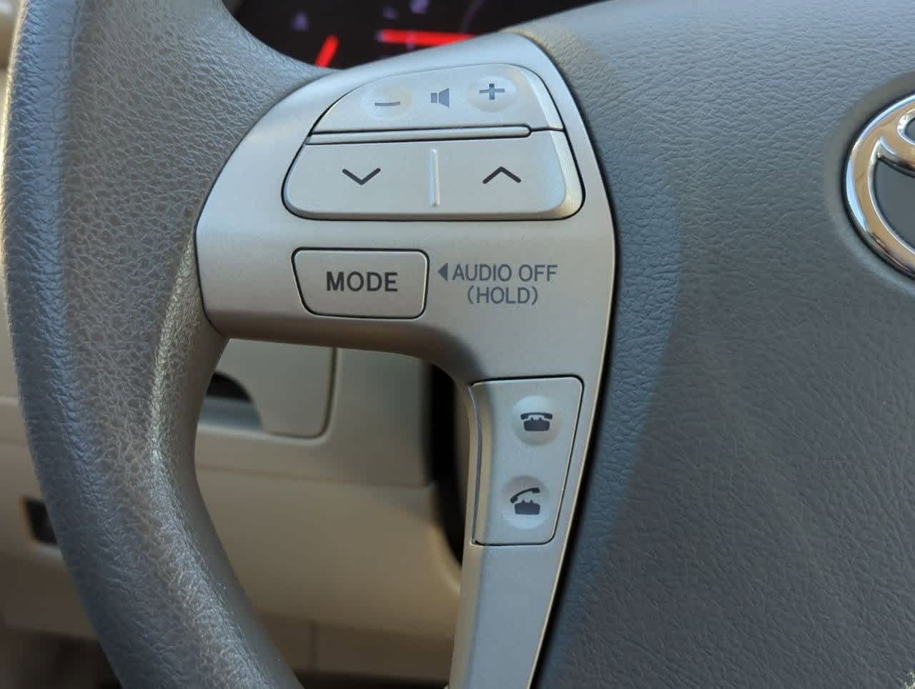 Thumbnail: 2010 Toyota Camry - 23