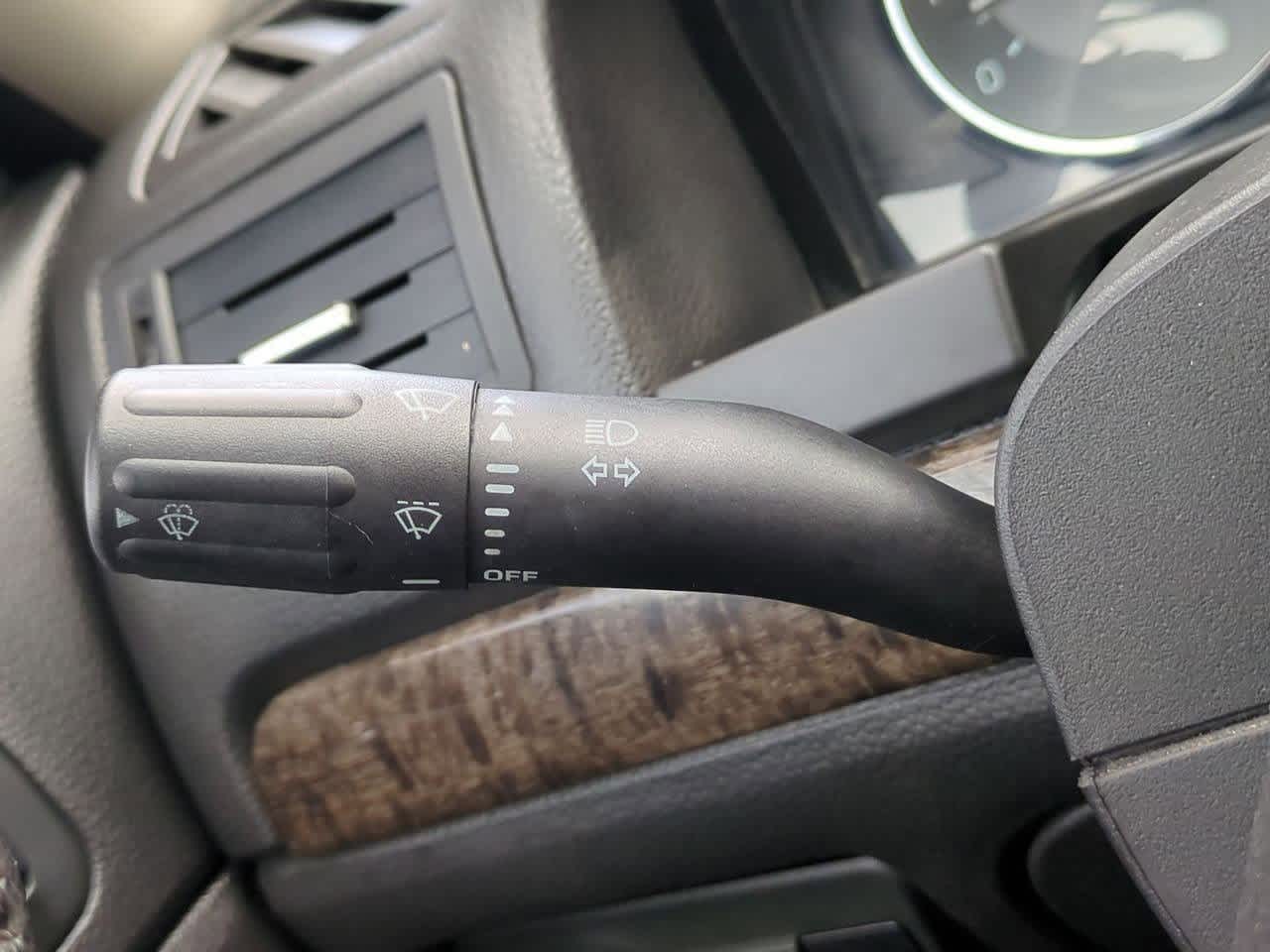 2009 Mercury Milan Premier 26
