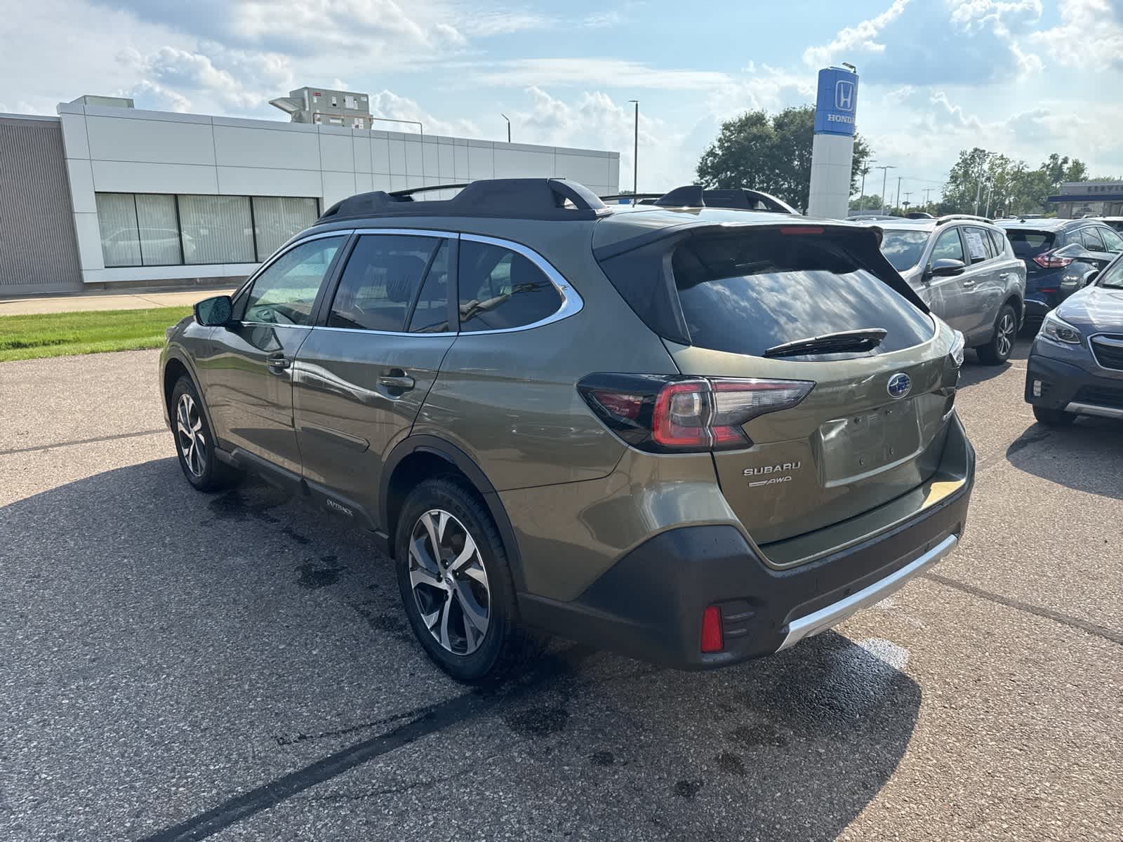 Thumbnail: 2022 Subaru Outback - 2