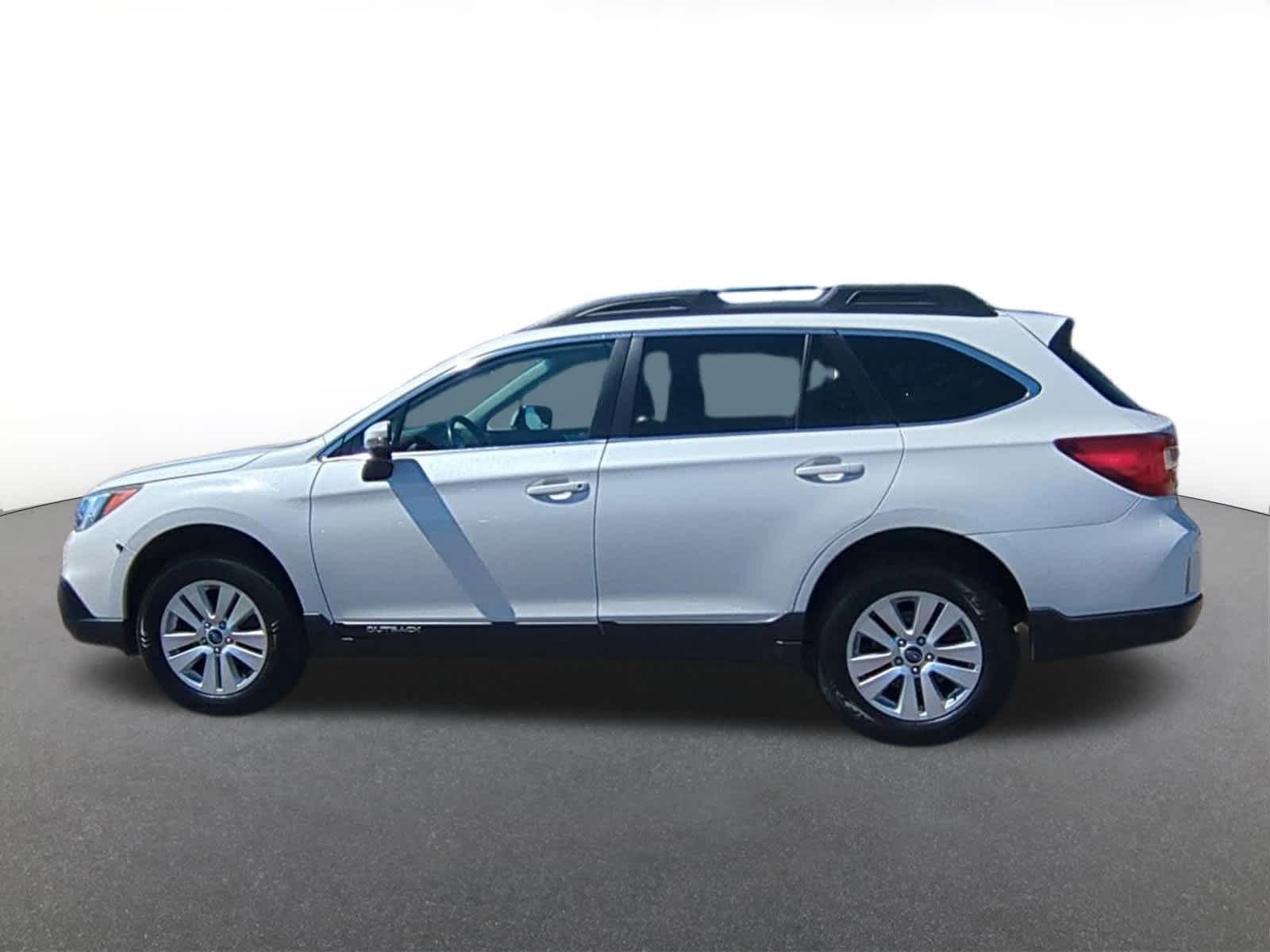 Thumbnail: 2015 Subaru Outback - 3