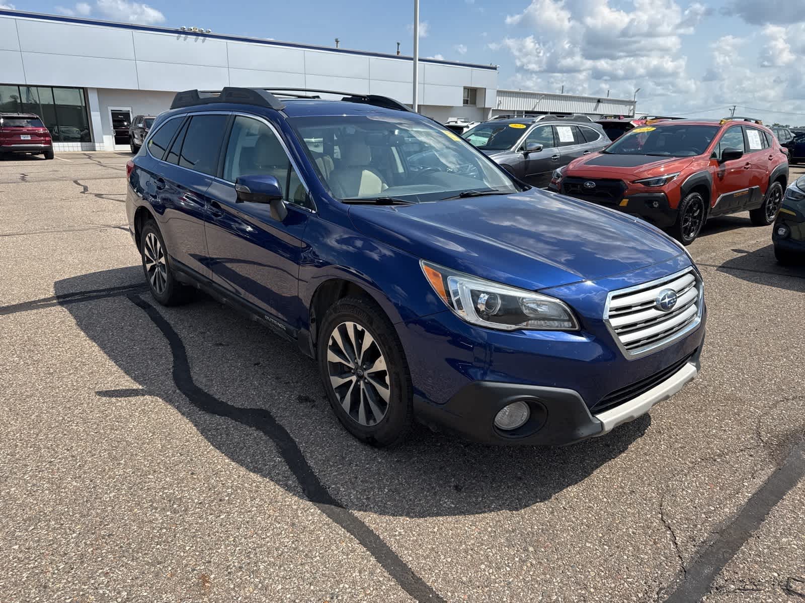 Thumbnail: 2015 Subaru Outback - 4