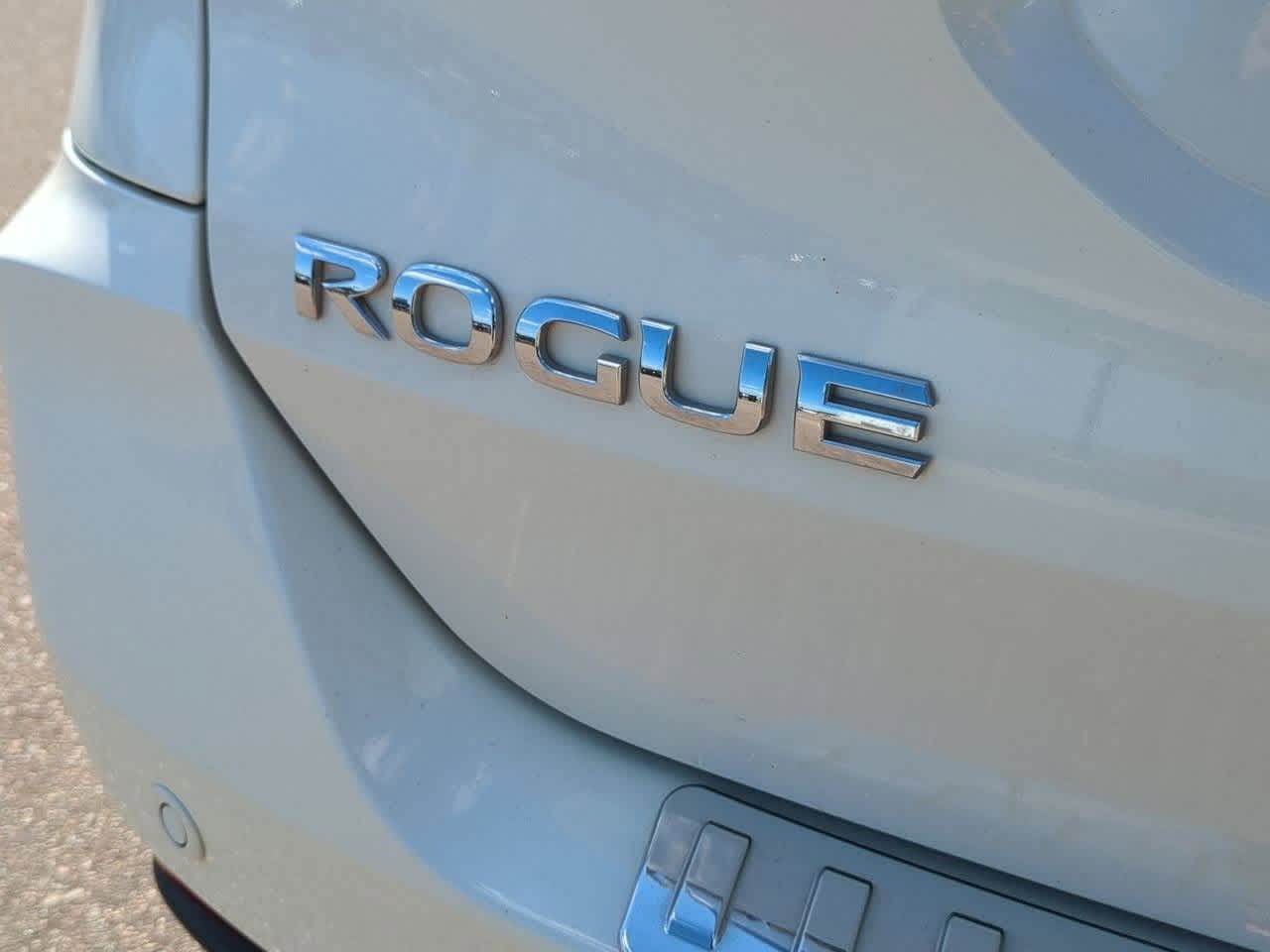 Thumbnail: 2020 Nissan Rogue - 12