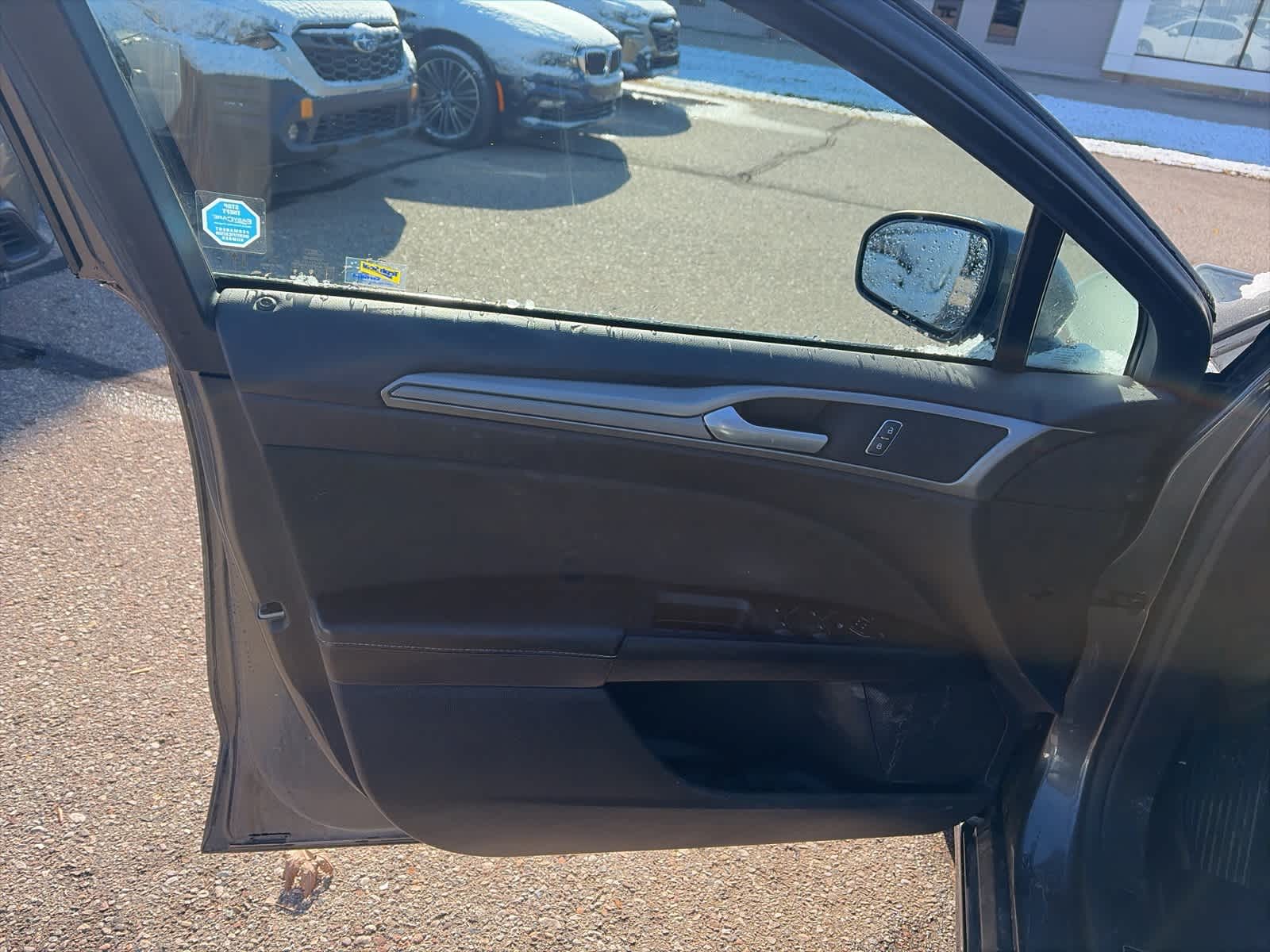 Thumbnail: 2020 Ford Fusion - 16