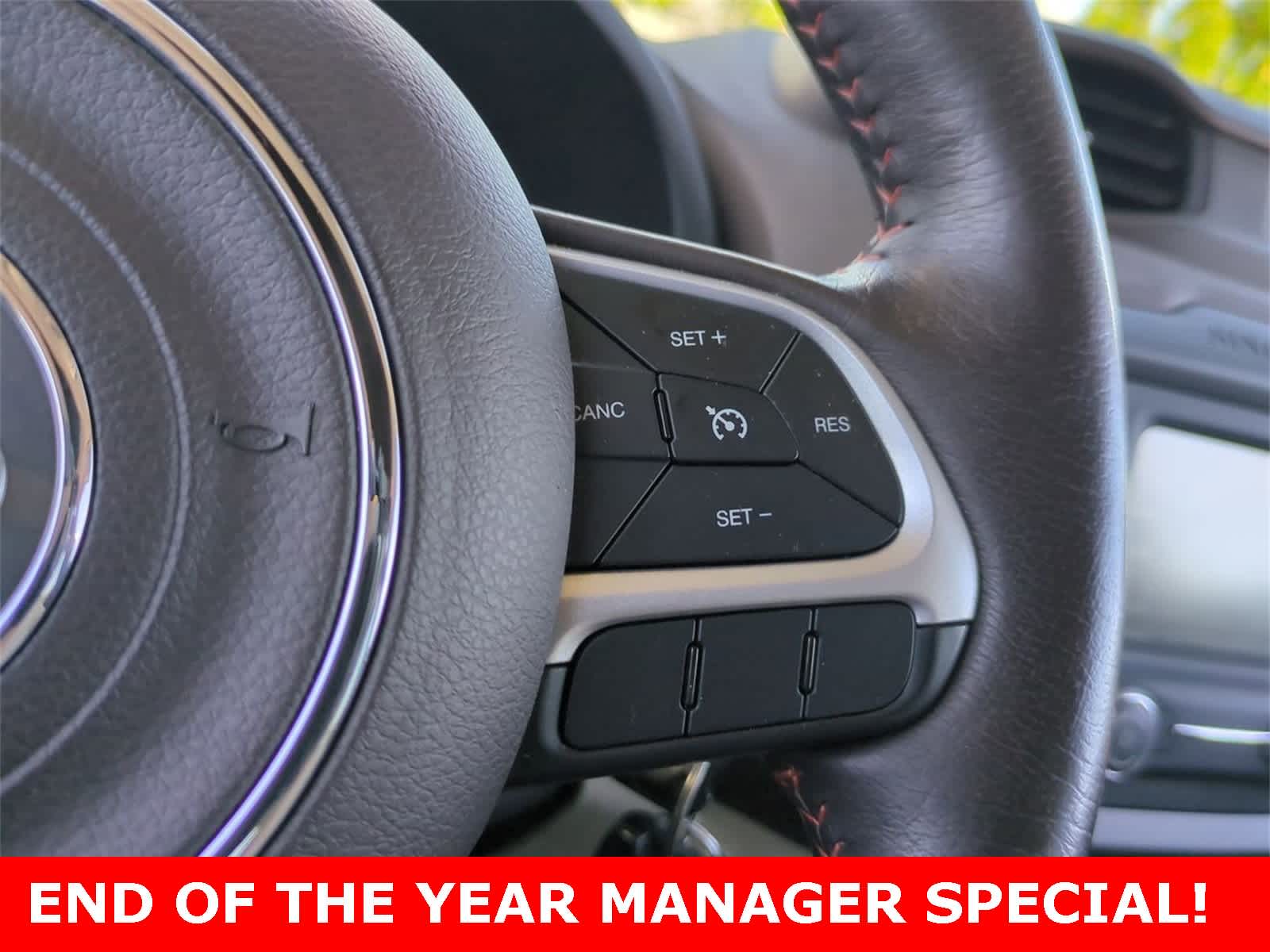 Thumbnail: 2016 Jeep Renegade - 23