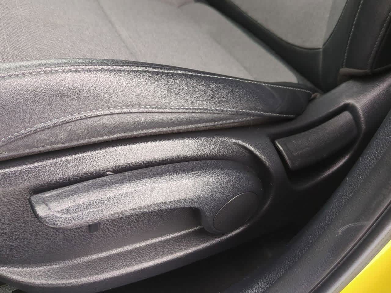 Thumbnail: 2022 Kia Seltos - 16