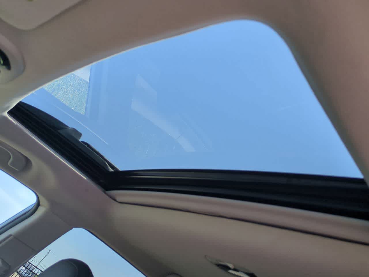 Thumbnail: 2022 Subaru Outback - 18