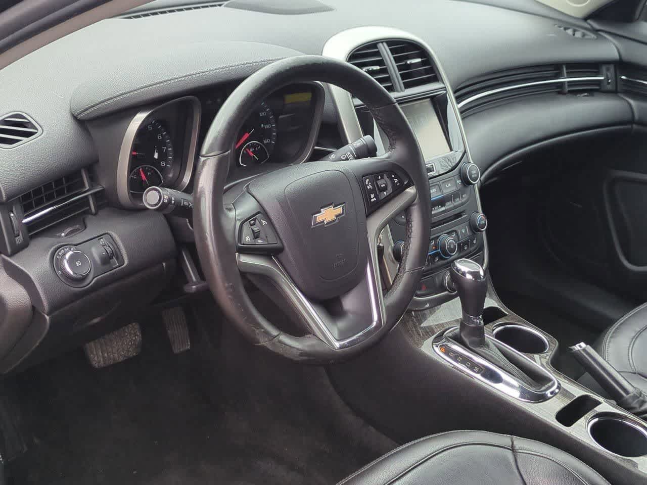 Thumbnail: 2015 Chevrolet Malibu - 2