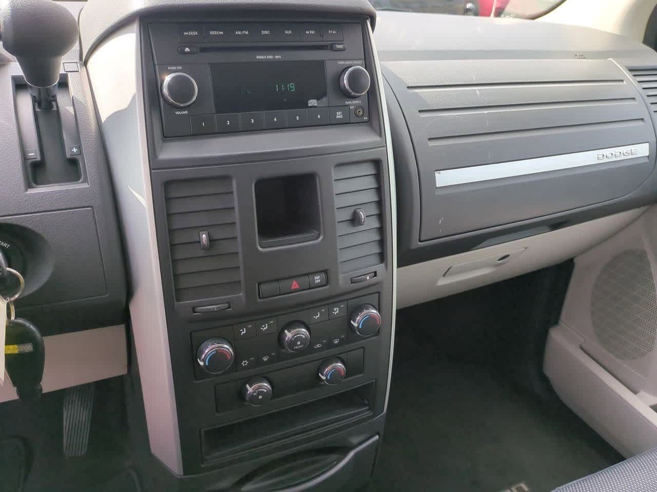 Thumbnail: 2009 Dodge Grand Caravan - 26