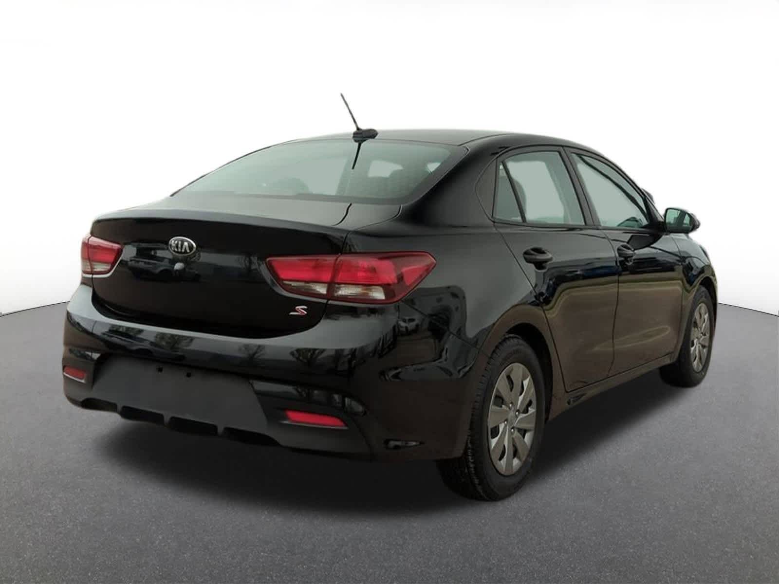 Thumbnail: 2020 Kia Rio - 6