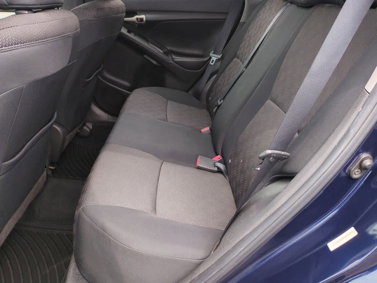 Thumbnail: 2010 Pontiac Vibe - 17