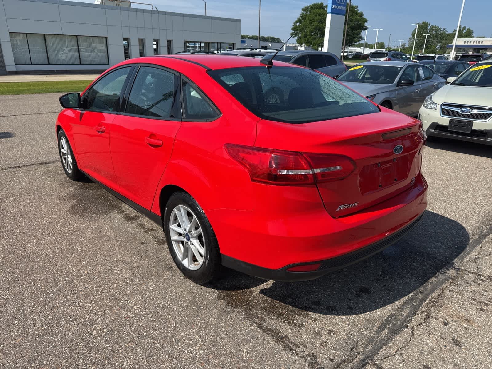 2017 Ford Focus SE 2