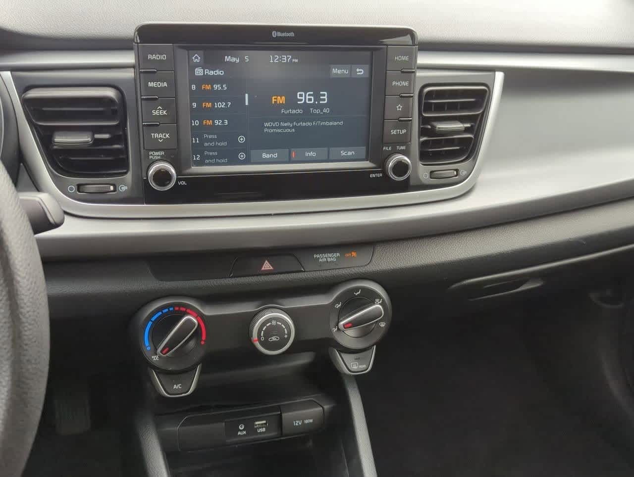 Thumbnail: 2020 Kia Rio - 24
