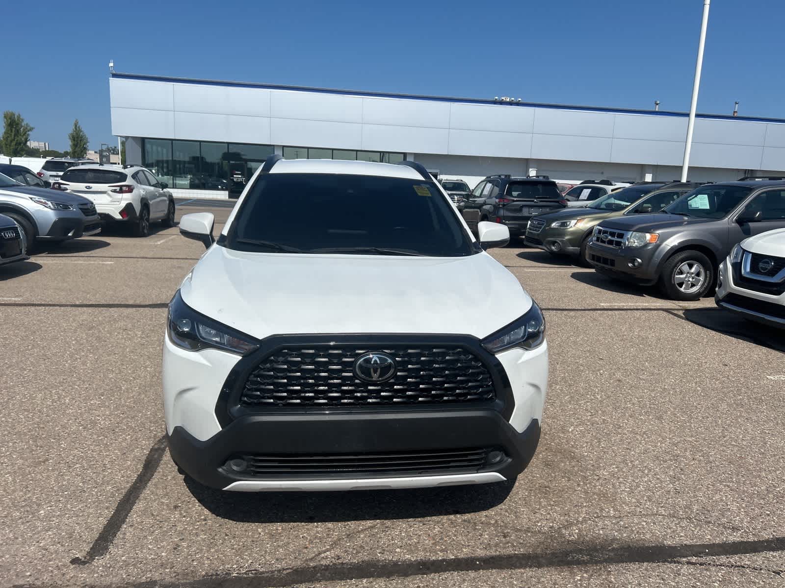 Thumbnail: 2022 Toyota Corolla Cross - 3