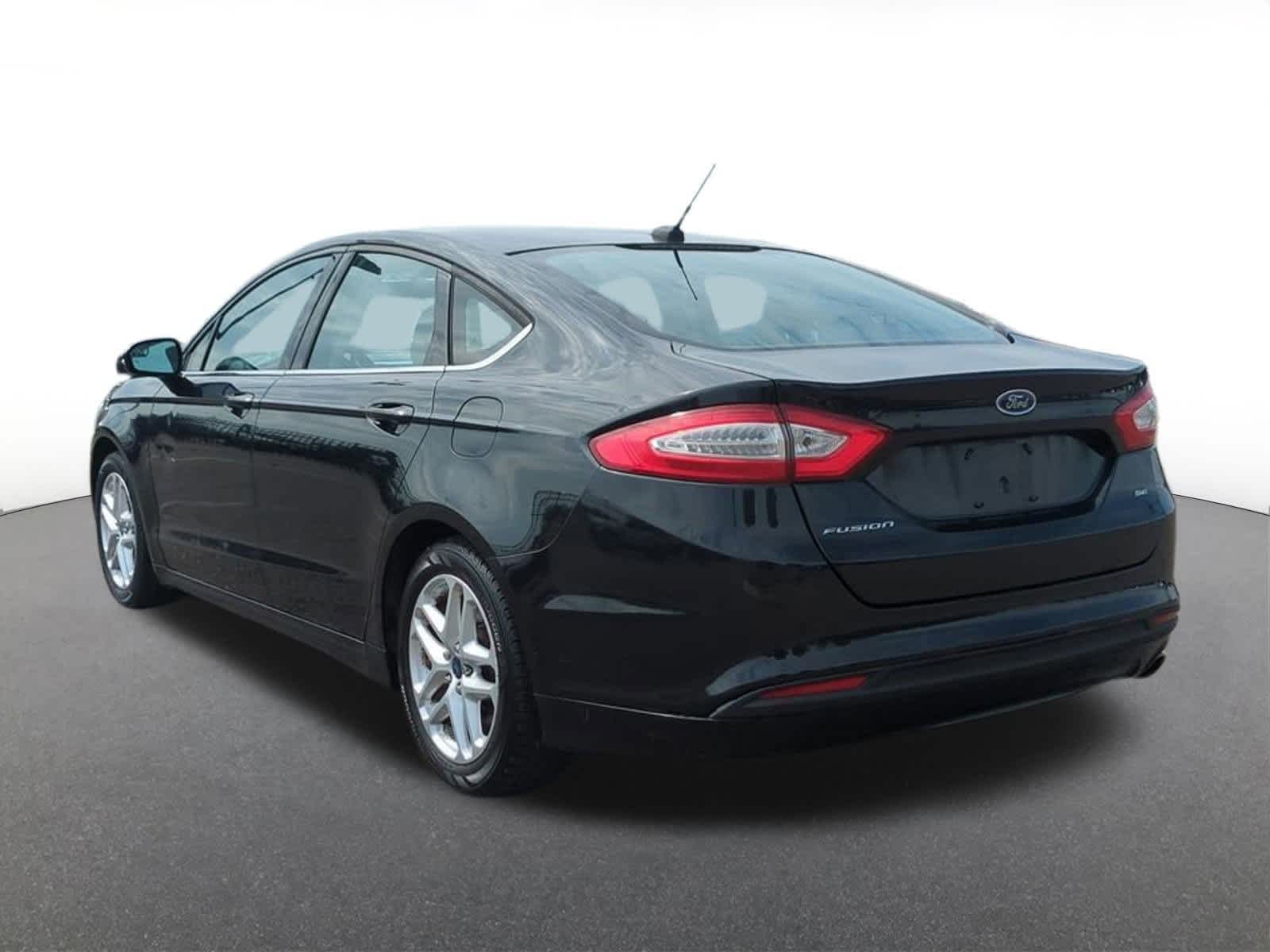 Thumbnail: 2013 Ford Fusion - 4