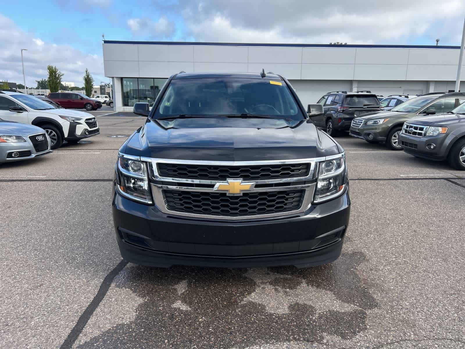 Thumbnail: 2018 Chevrolet Tahoe - 3