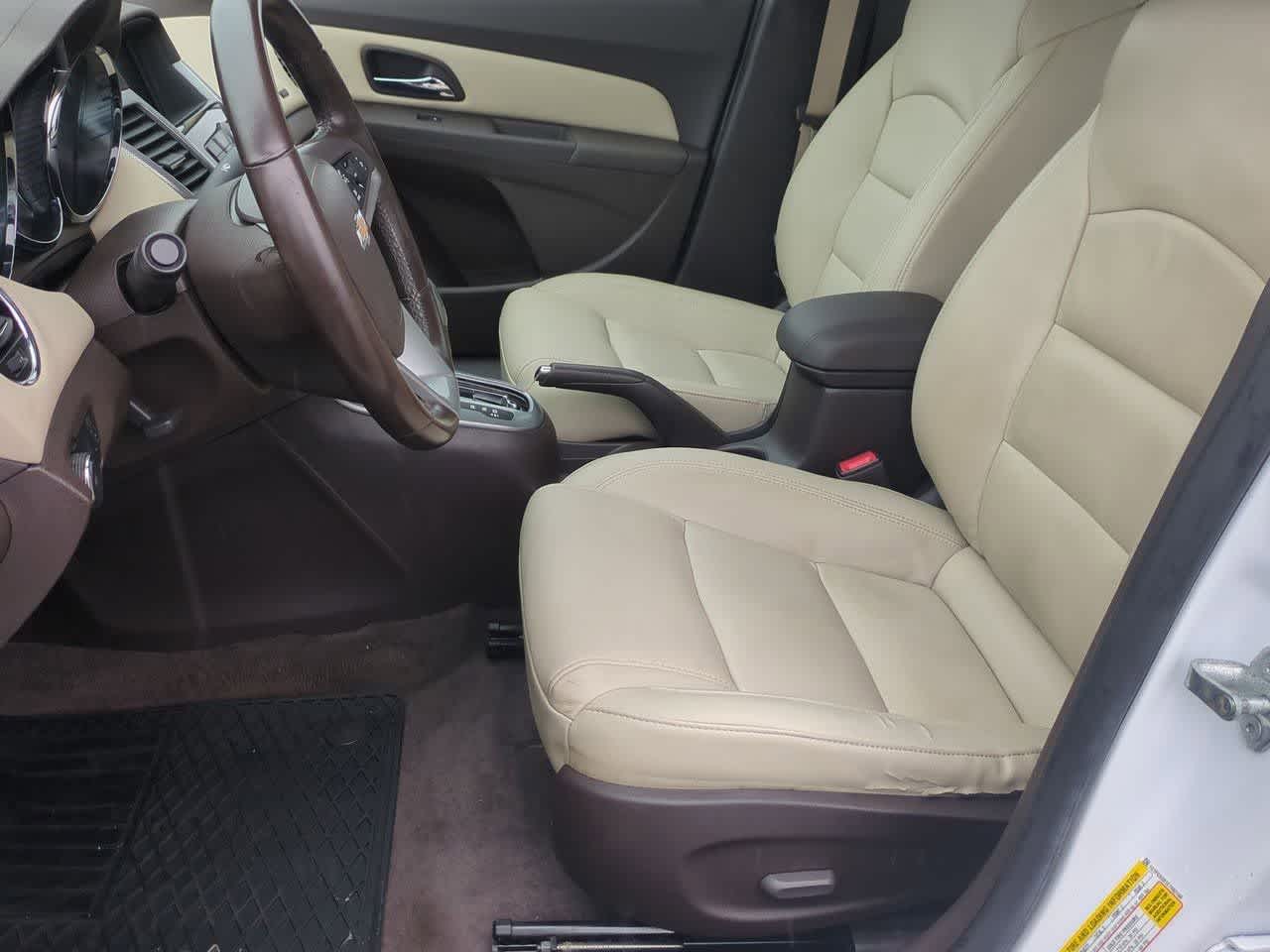 Thumbnail: 2014 Chevrolet Cruze - 15