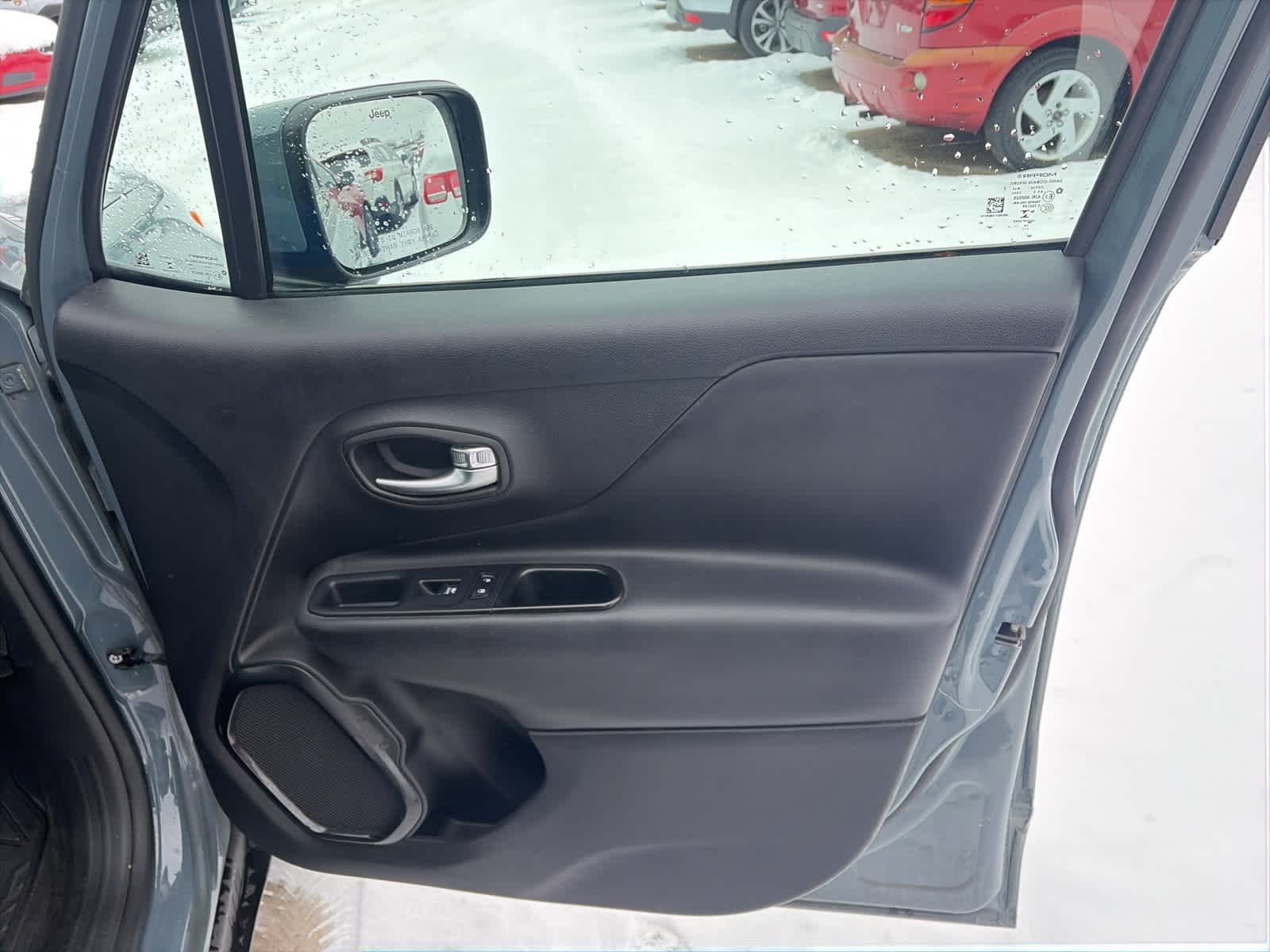 Thumbnail: 2017 Jeep Renegade - 19