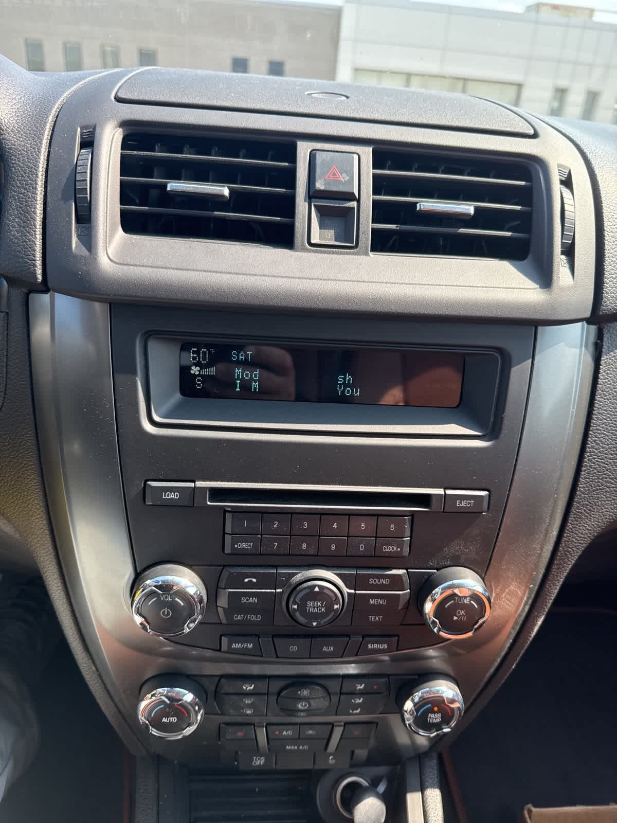Thumbnail: 2011 Ford Fusion - 19