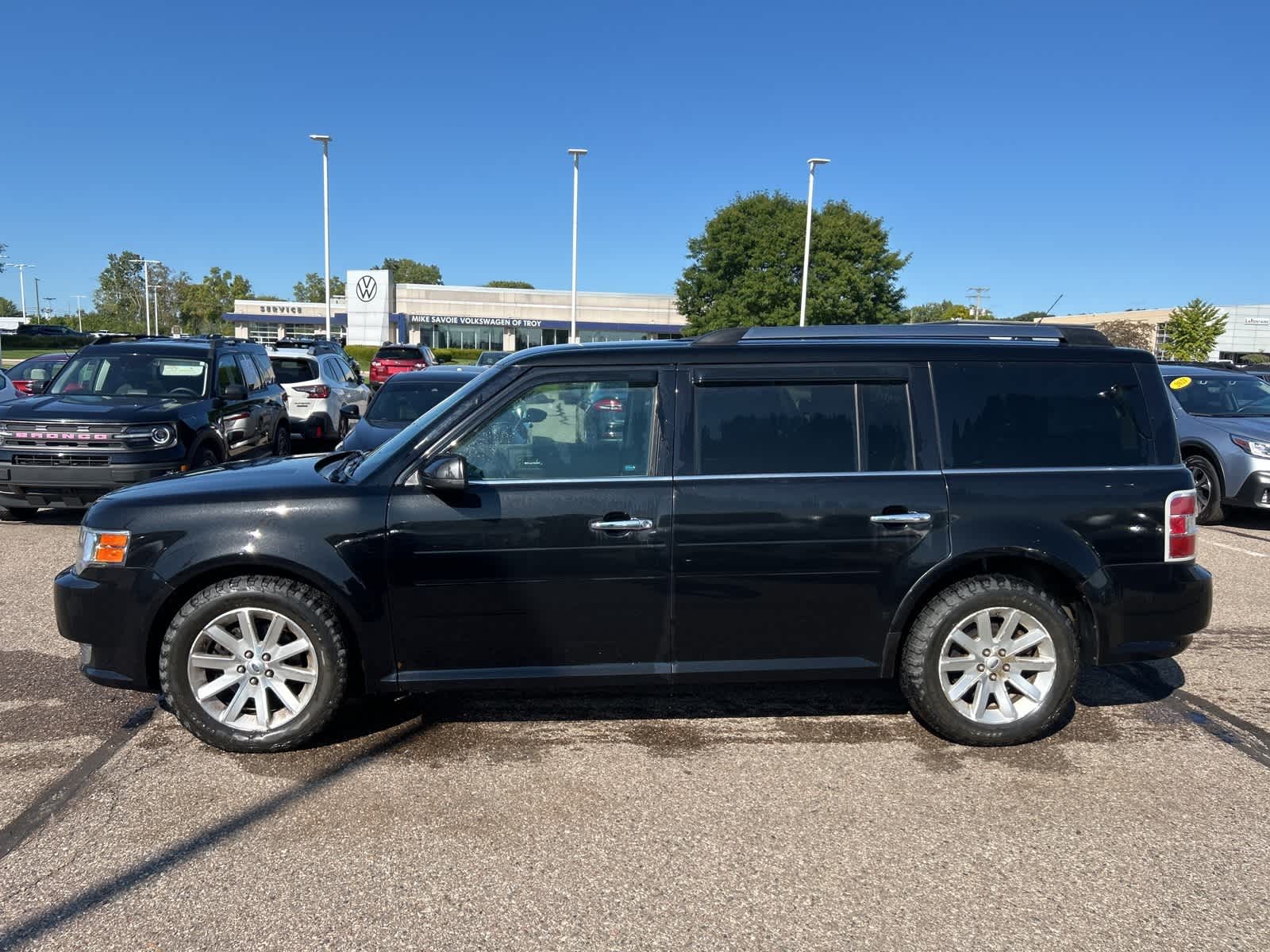 Thumbnail: 2010 Ford Flex - 2