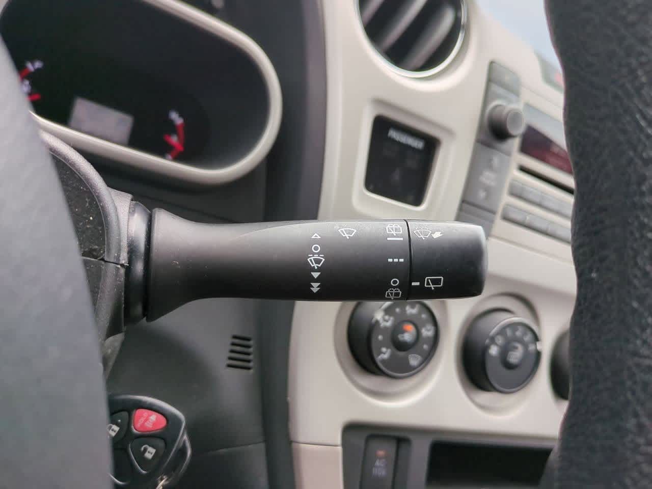 Thumbnail: 2010 Pontiac Vibe - 21