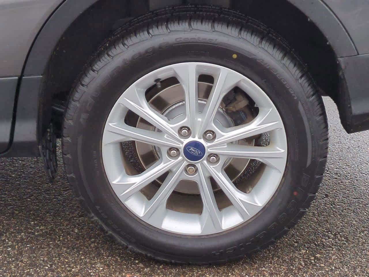 Thumbnail: 2017 Ford Escape - 13