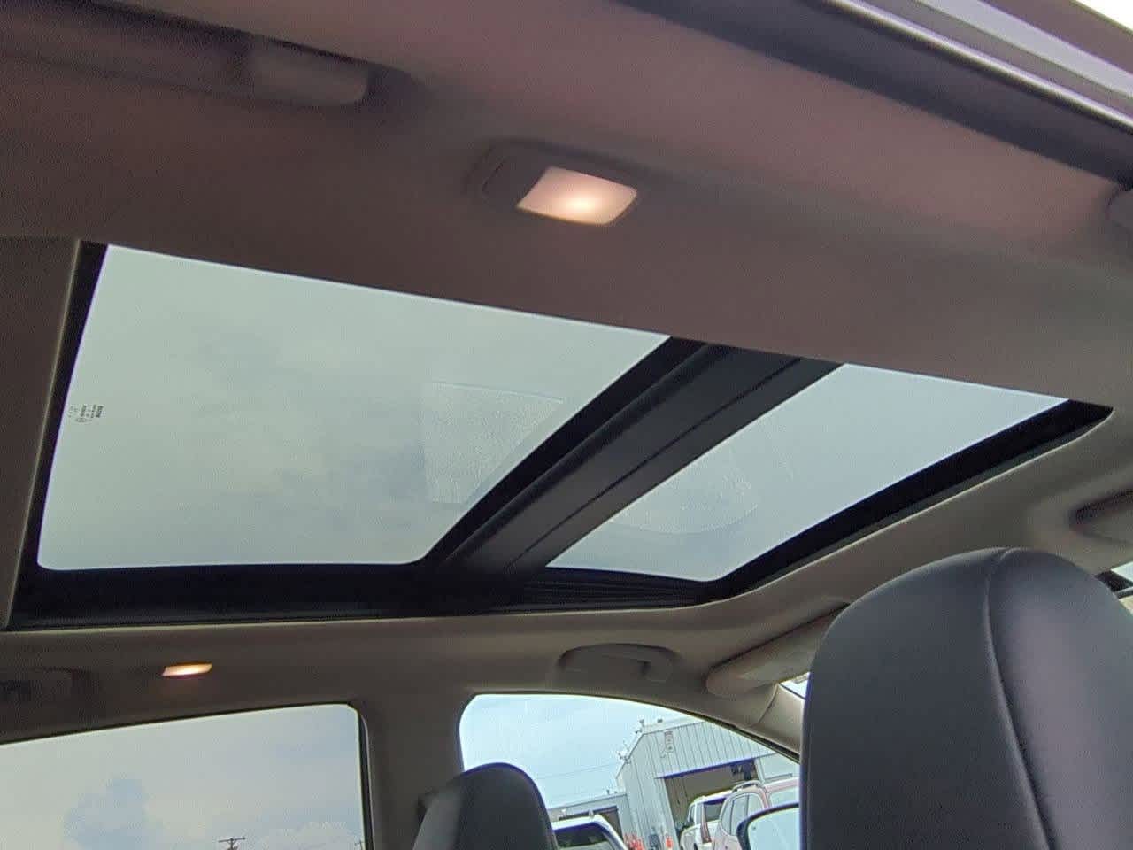 Thumbnail: 2015 Nissan Murano - 21