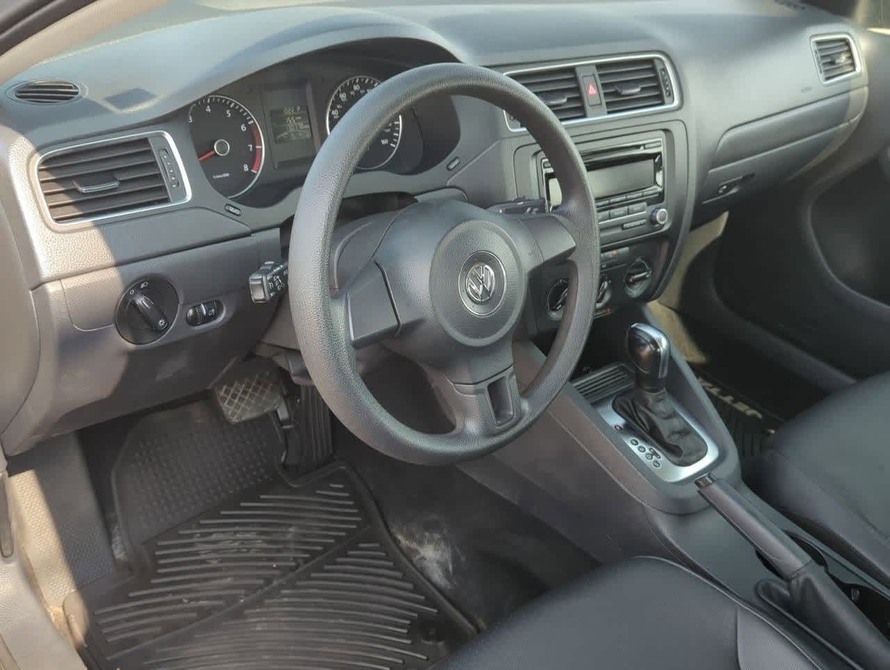 Thumbnail: 2014 Volkswagen Jetta - 2