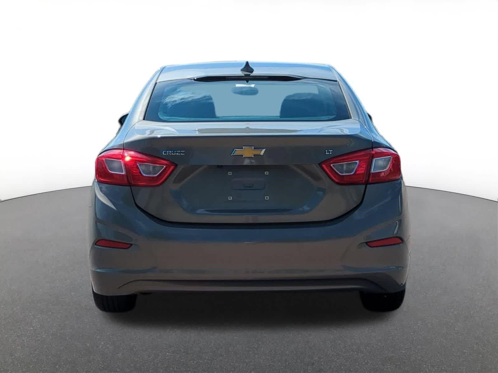 Thumbnail: 2017 Chevrolet Cruze - 5