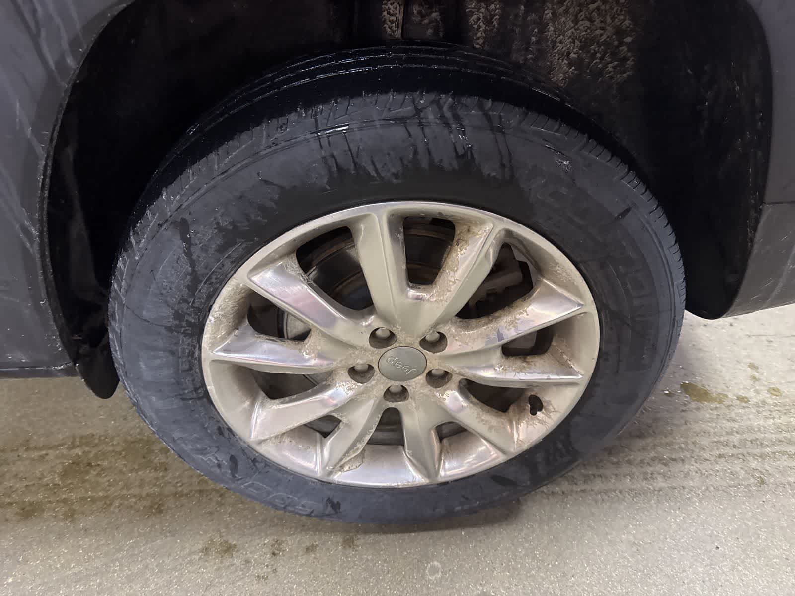 Thumbnail: 2016 Jeep Cherokee - 7